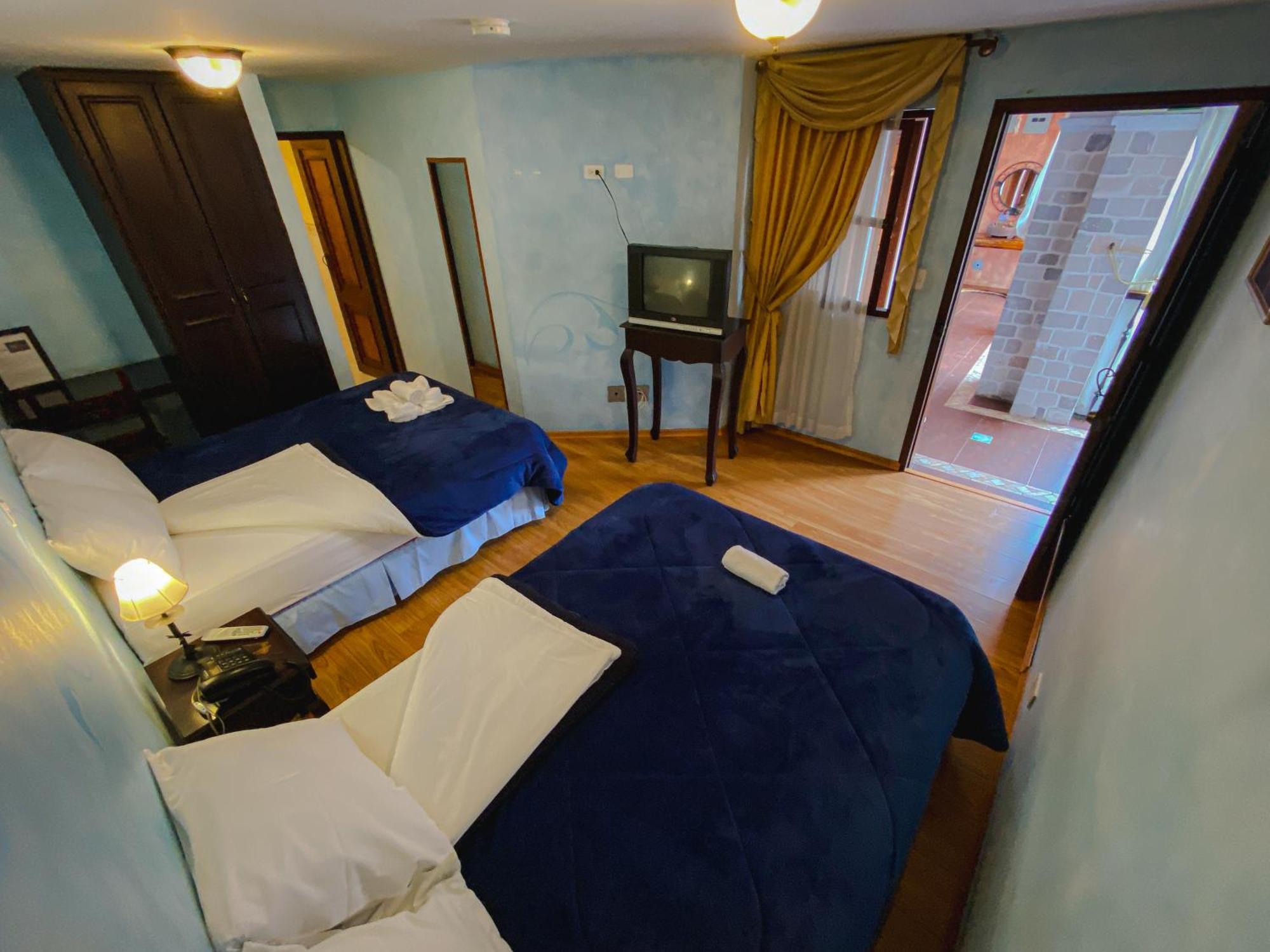 Golden Rest Latacunga Hotel Ngoại thất bức ảnh