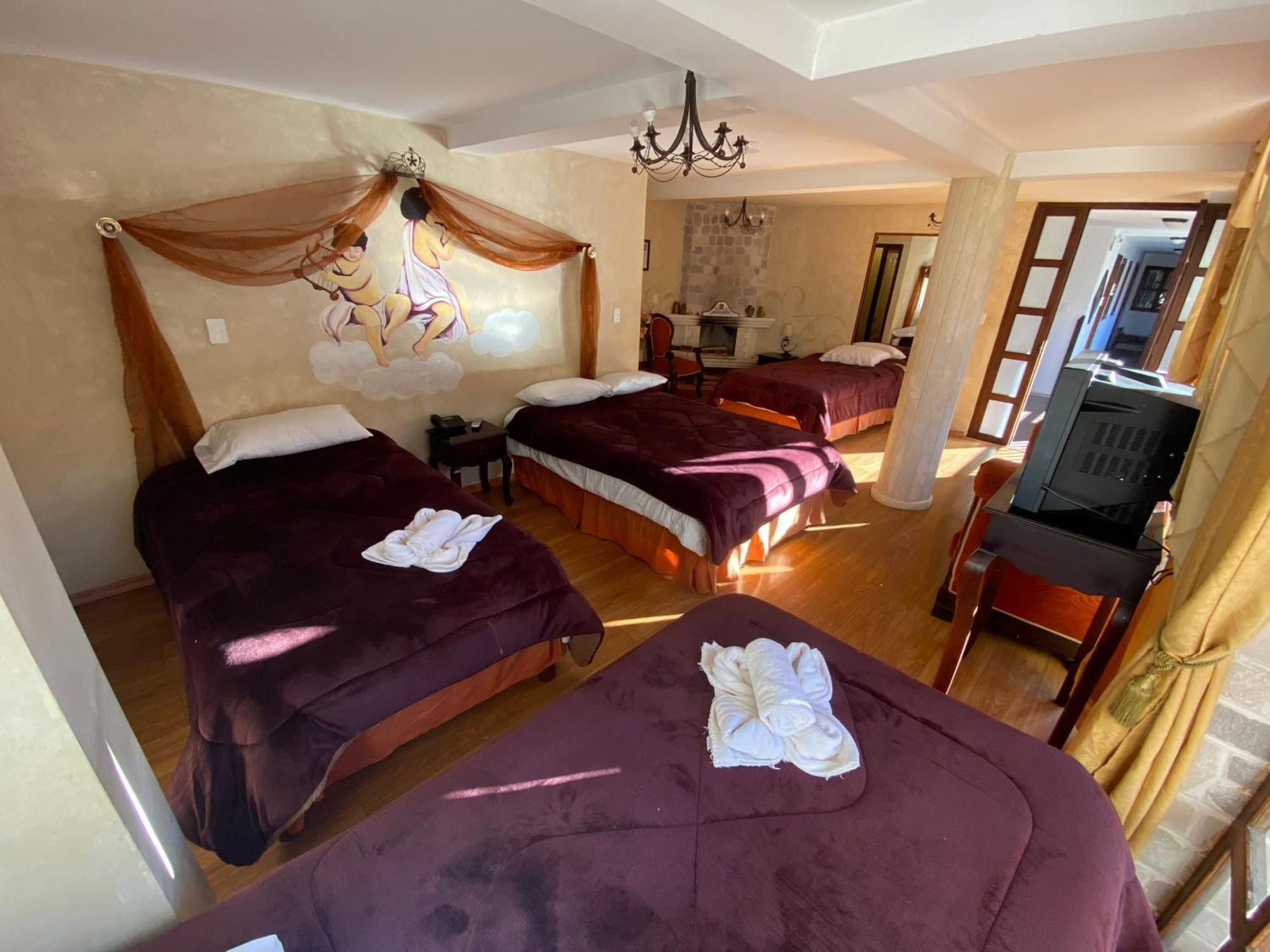 Golden Rest Latacunga Hotel Ngoại thất bức ảnh