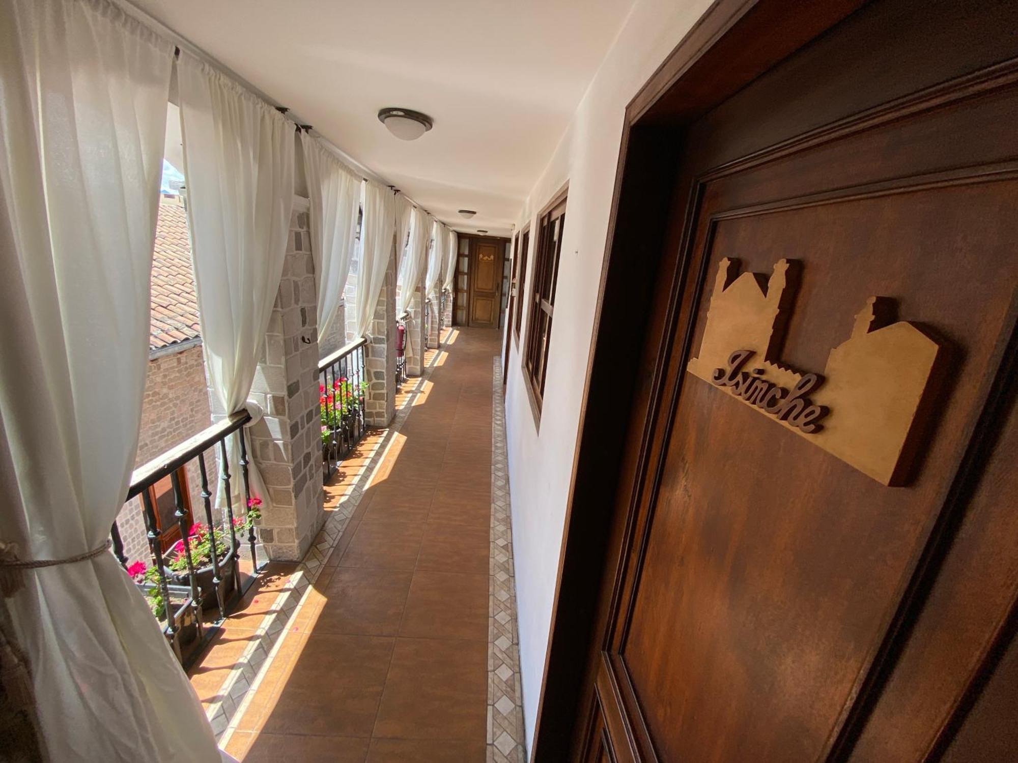 Golden Rest Latacunga Hotel Ngoại thất bức ảnh