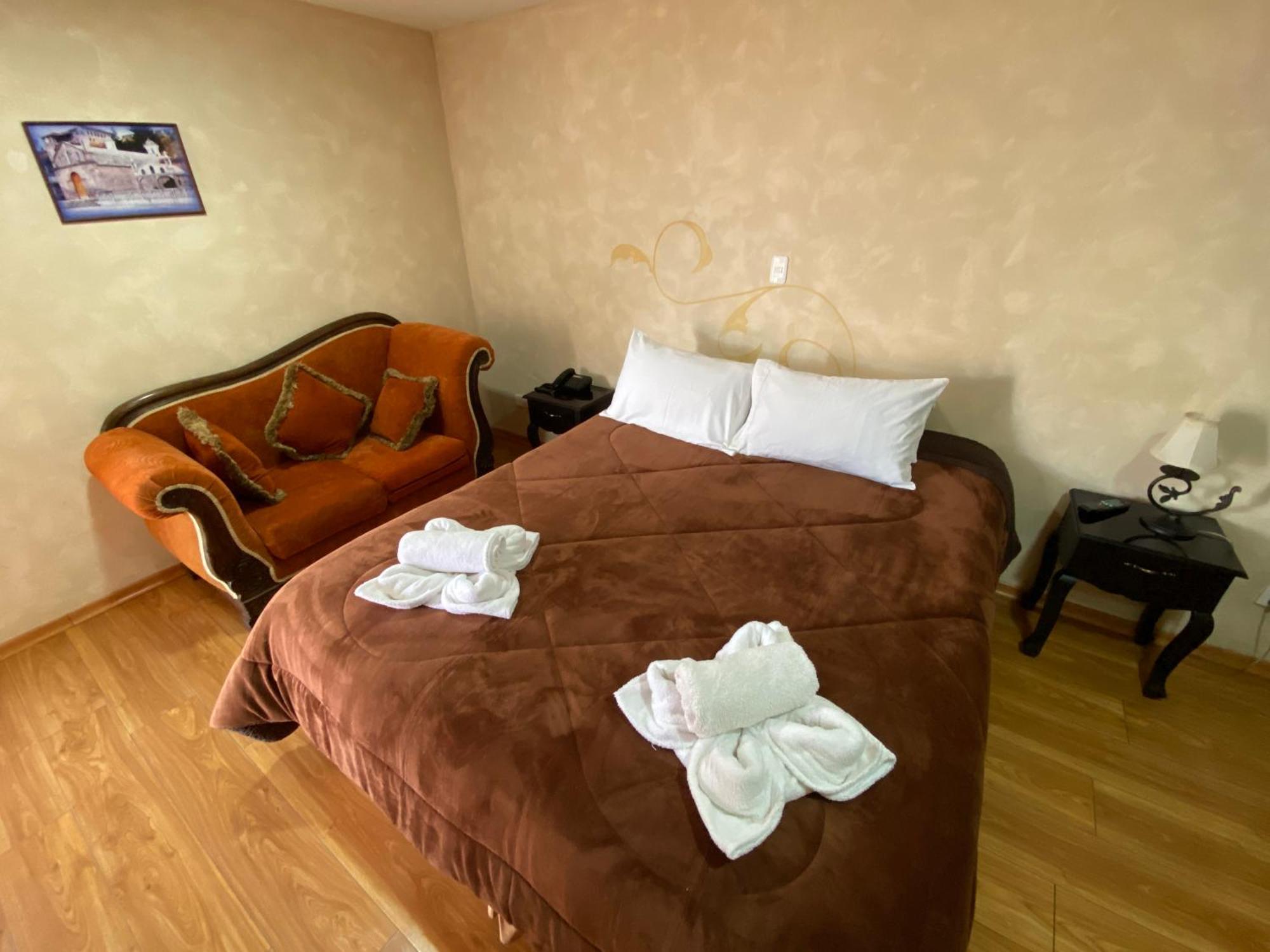 Golden Rest Latacunga Hotel Ngoại thất bức ảnh