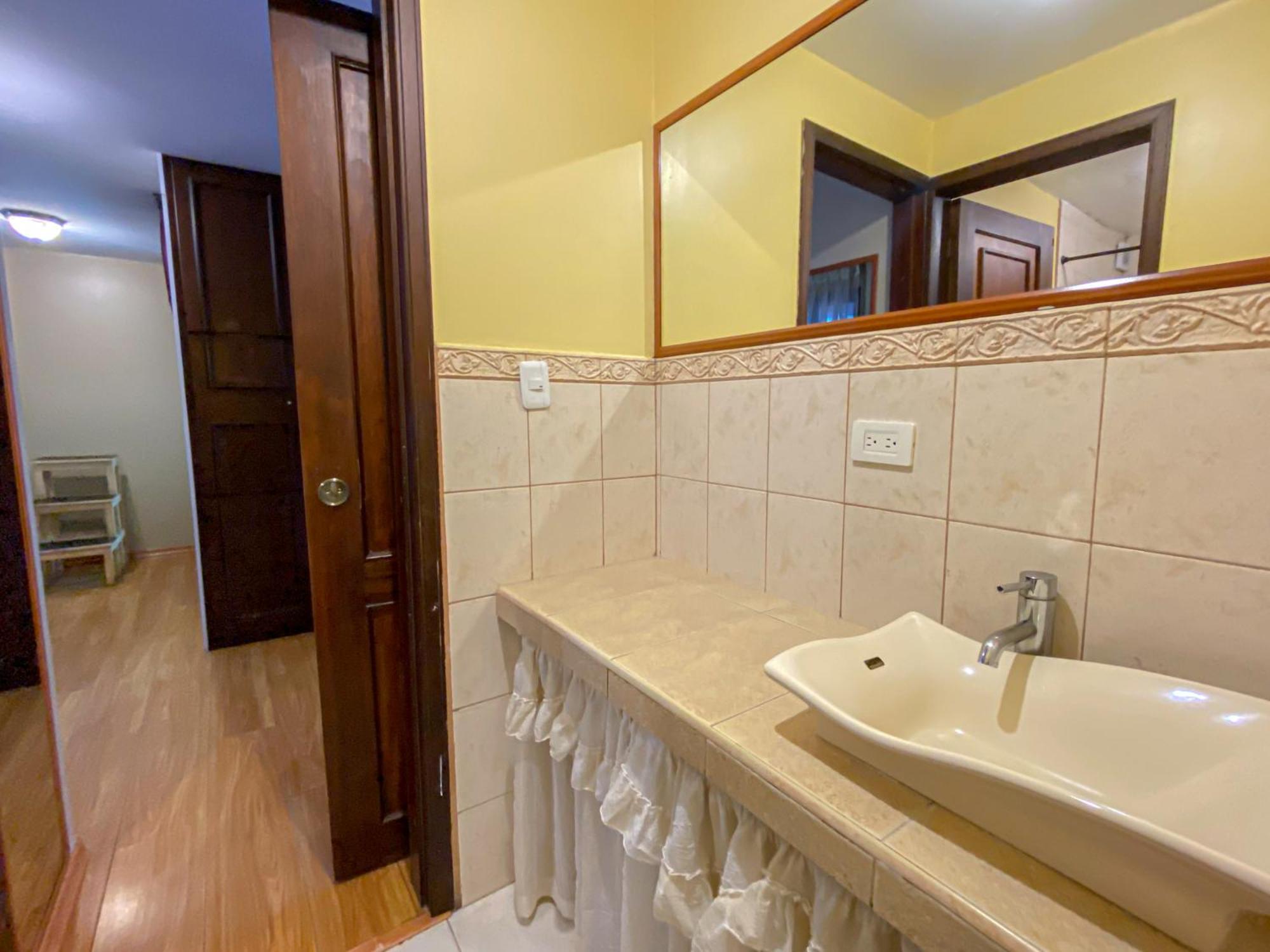 Golden Rest Latacunga Hotel Ngoại thất bức ảnh